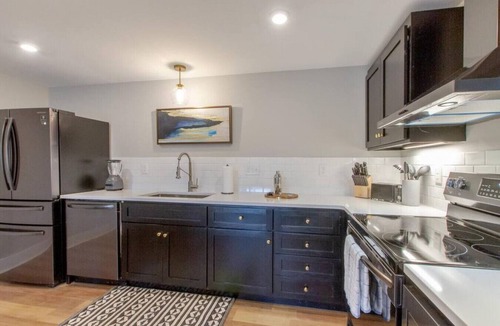 Franklin Villa | Spacious & Peaceful- Historic Franklin Quadplex