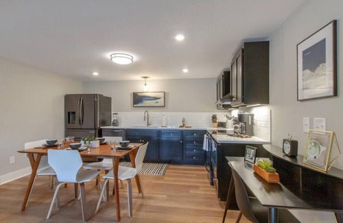 Franklin Villa | Spacious & Peaceful- Historic Franklin Quadplex
