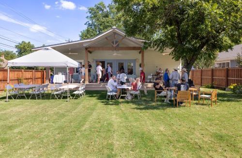 Georgetown House | Spacious, Peaceful, Historic - 3 Minute Walk to the Square