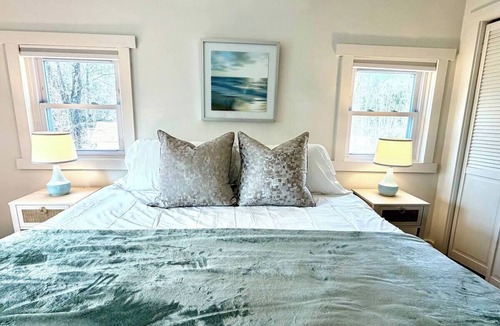 Redding Ridge House | Spacious Peaceful Redding Cottage Retreat