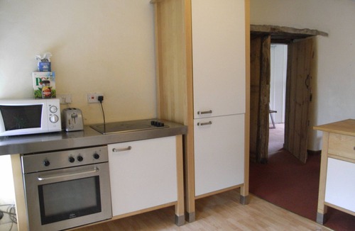 Longnor Apartment | Spacious Peak District Apartment, Pets Welcome, Sleeps 2, Open Fire
