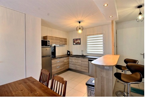 Serignan Apartment | Spacious penthouse apartment with secure private parking.