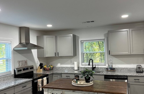 Gracewood House | Spacious Pet-Friendly Home on 1 Acre