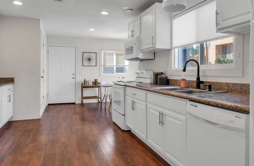 North Tabor House | Spacious, Pet-Friendly, Fenced Yard, King Bed, Office, Primary BDR on Main Level