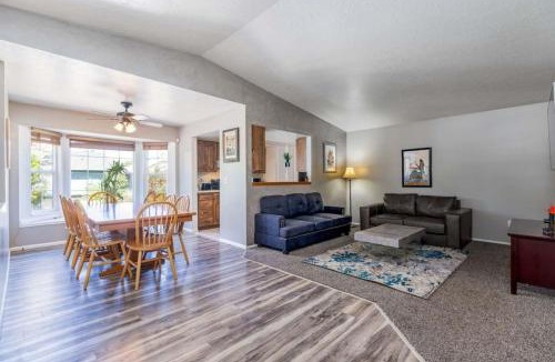 West Jordan House | Spacious Pet Friendly Retreat