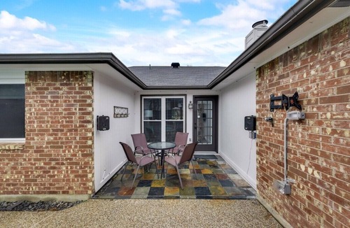 Plano House | Spacious Plano Home - Swimming Pool!