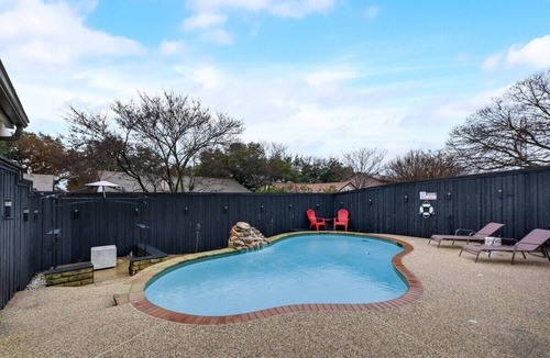 Plano House | Spacious Plano Home - Swimming Pool!