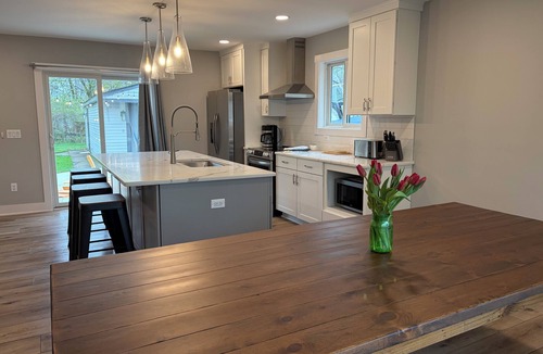 Plymouth House | Spacious Plymouth home 30 minutes to Ann Arbor/5 minutes to downtown Plymouth