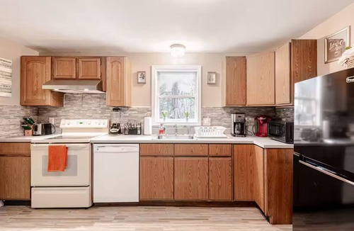 Cresco House | “Spacious Poconos Home Hot Tub Game Room & Theater”closed in Deck + Fire Pit