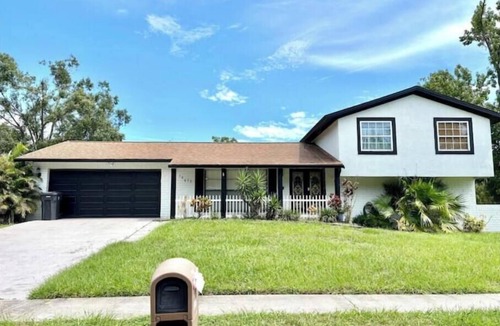 Greater Northdale House | Spacious Pool Home 4BD/3BA