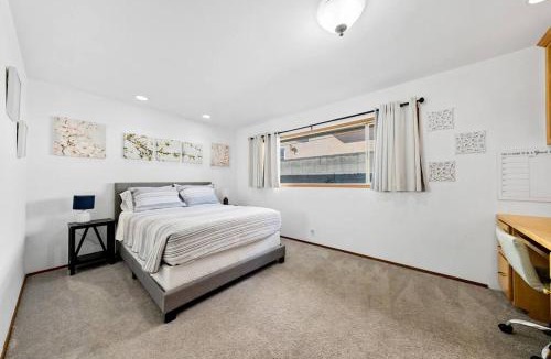 Lamanda Park House | Spacious pool home in Pasadena