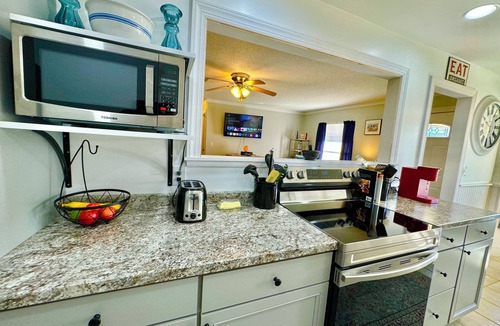 Dunnellon House | Spacious Pool Home near Rainbow Springs!