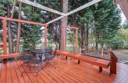 Tanasbourne House | Spacious Portland Area Home w/Fenced Yard