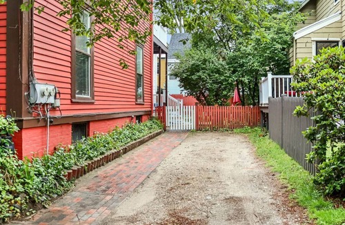 Parkside House | Spacious Portland Home + Parking
