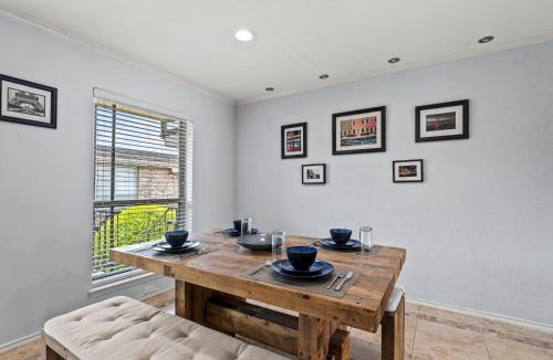 North Dallas Apartment | Spacious Preston Hollow Condo