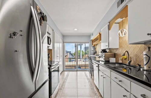 North Dallas Condo | Spacious Preston Hollow Condo