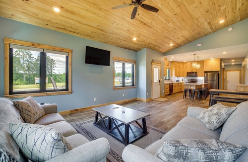 Preston House | Spacious Preston Home w/Fire Pit!