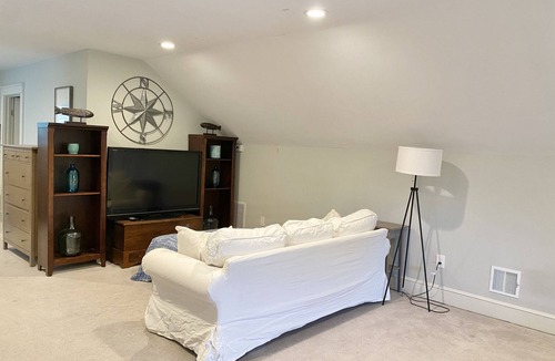 Marblehead House | Spacious private 3rd floor studio suite with private ensuite bathroom