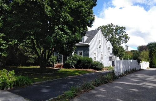 Wellesley Apartment | Spacious Private Entrance Master Bedroom/Bath