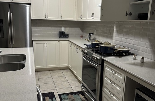 Mount Pleasant House | Spacious, Private Family Friendly 2 Bedroom Home