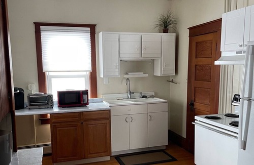 East Haven  Rutland County Apartment | Spacious, private, renovated!