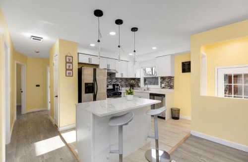 Redford House | Spacious Private Room in a Spacious Shared Home#4