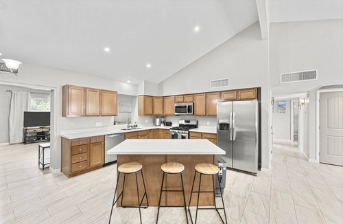 Sierra Vista House | Spacious & Private Sierra Vista Retreat with Pool!