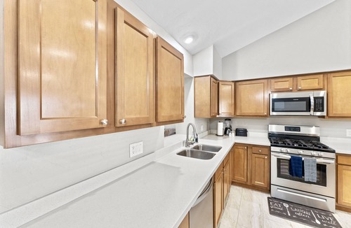 Sierra Vista House | Spacious & Private Sierra Vista Retreat with Pool!