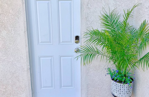 North Long Beach Apartment | Spacious private studio in Long Beach