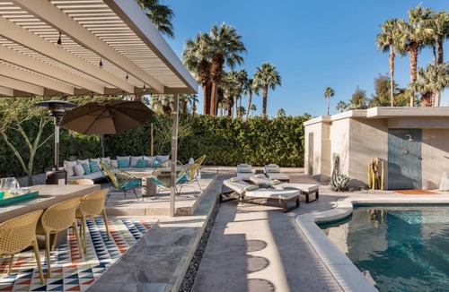 Magnesia Falls Cove House | Spacious Private Retreat with Mountain Views