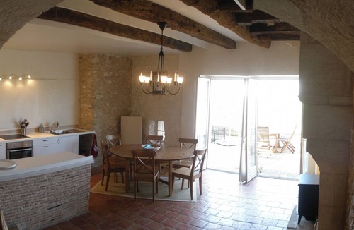 Sainte-Foy-la-Grande Apartment | Spacious, quiet riverside condo