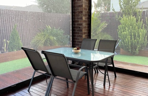 Truganina House | Spacious Queen Bedroom in Tranquil Oasis
