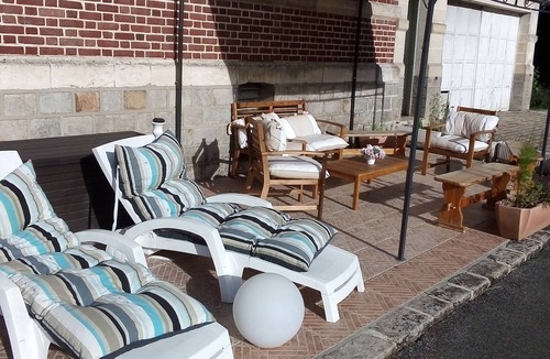 Beauquesne Apartment | Spacious, quiet apartment on 1st floor with parking space