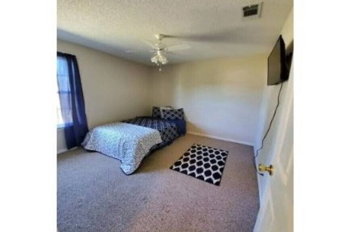 Brunswick House | Spacious, Quiet, Home Away From Home