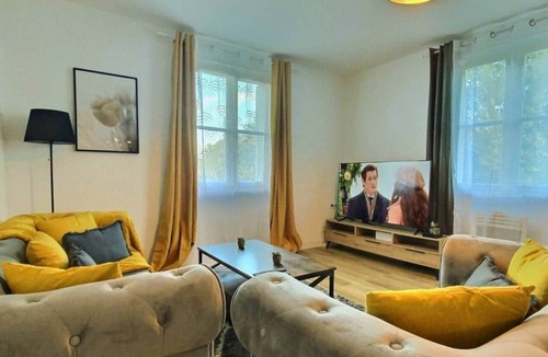 Les Hauts de Saint-Aubin House | Spacious, quiet house near downtown parking