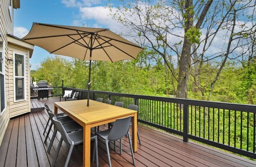 Roselawn Finance House | Spacious, Quiet & Location! – Great for Long Stays
