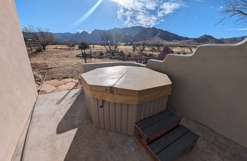 Cochise House | Spacious ranch house with 2 private hot tubs