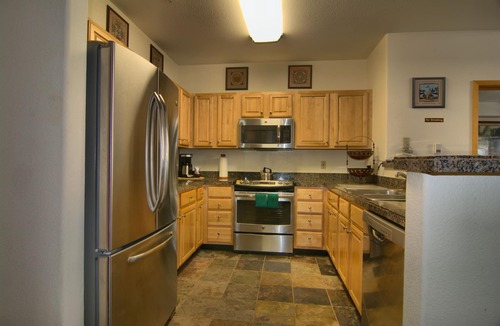 Mountain House Condo | Spacious Remodeled Unit+Loft, Central Location, Great for Large Families, Groups