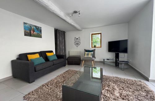 Decines-Charpieu Villa | Spacious renovated villa Groupama Stadium LDLC