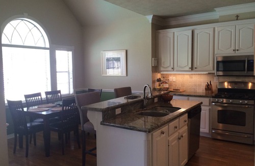 Edelweiss House | Spacious Rental with Pool 4 miles from A&M
