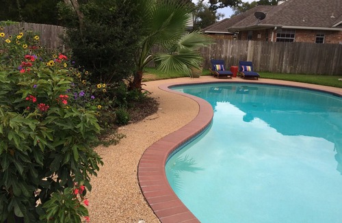 Edelweiss House | Spacious Rental with Pool 4 miles from A&M