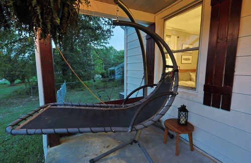 Knoxville House | Spacious Retreat Close to Campus