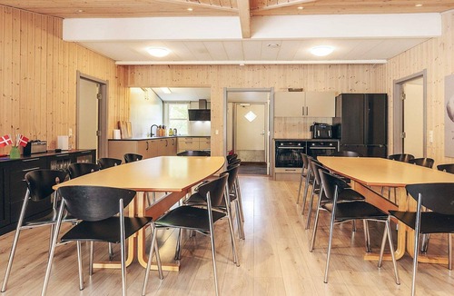 Sillerslev House | Spacious Retreat by Limfjorden