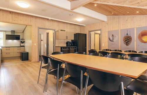 Sillerslev House | Spacious Retreat by Limfjorden