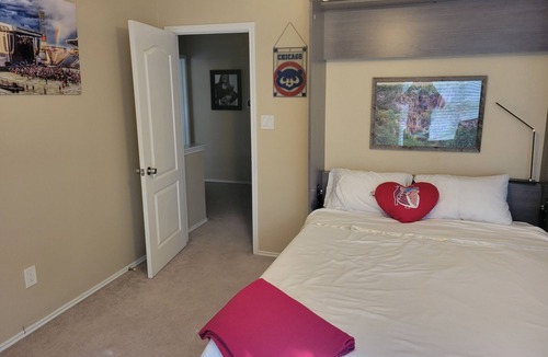 Austin House | Spacious Retreat in S. Austin w/ Backyard Oasis; Cowboy Hot/Cold Pool + Pets ok