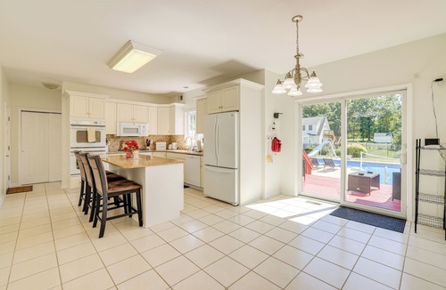 Baptistown House | Spacious Retreat in Frenchtown w/Deck & Fire Pit