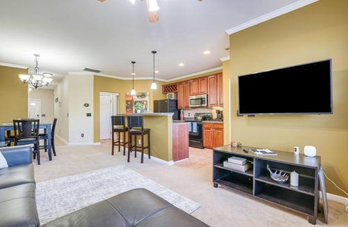 Morrisville House | Spacious Retreat Near RDU ~ Pool, BBQ, Fast Wi-Fi & Easy Self Check-In