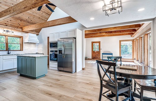 Blanchard House | Spacious Retreat Near Norman Close to OU & Riverwind Casino