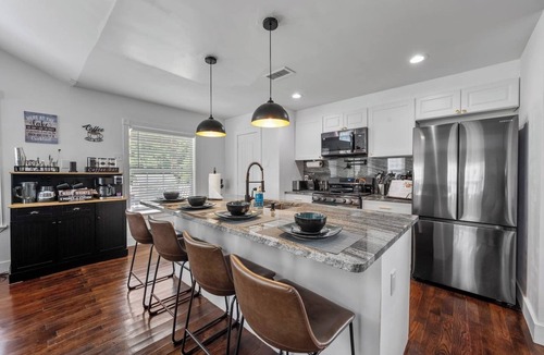 Lakeside House | Spacious Retreat near the Lake! w/Outdoor Playroom