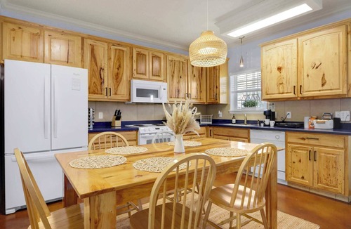 New Braunfels House | Spacious Retreat & Game Room | Sleeps 8